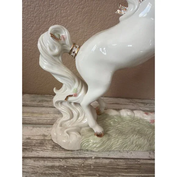 Lenox The Regal Unicorn Figurine 2003 Fine Ivory China Gold Accent Unicorn w/COA - Picture 8 of 16